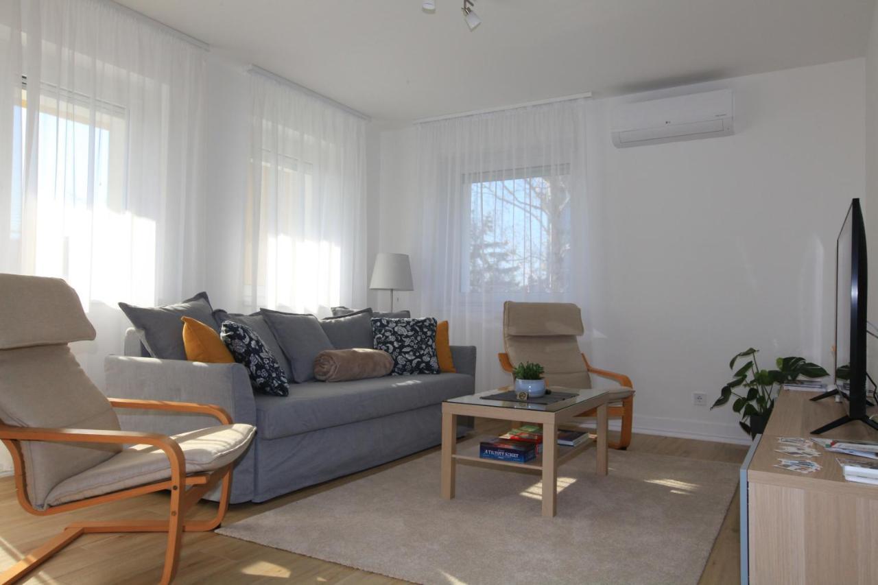 Paskal-Lux Apartments With Free Parking And Ac Budapest Bagian luar foto