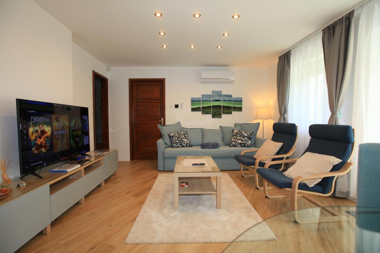 Paskal-Lux Apartments With Free Parking And Ac Budapest Bagian luar foto