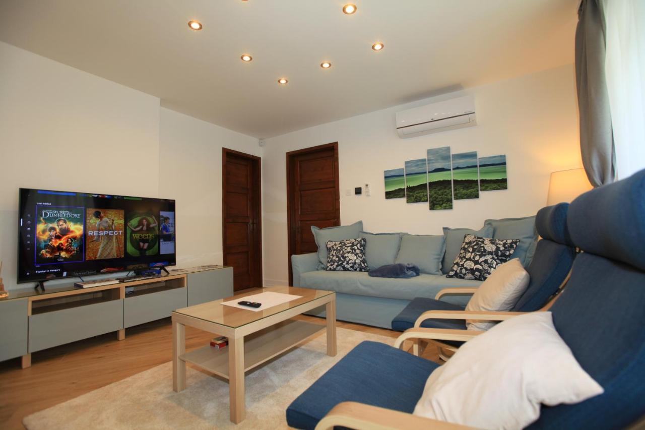 Paskal-Lux Apartments With Free Parking And Ac Budapest Bagian luar foto